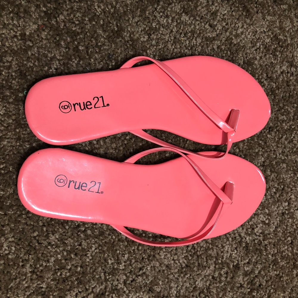 Rue21 Women's Pink Flip Flops